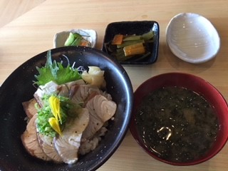 炙りカンパチ丼.JPG