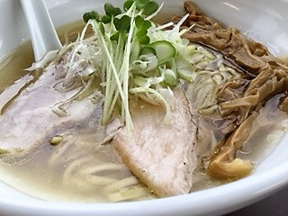 鶏塩拉麺 (3).JPG